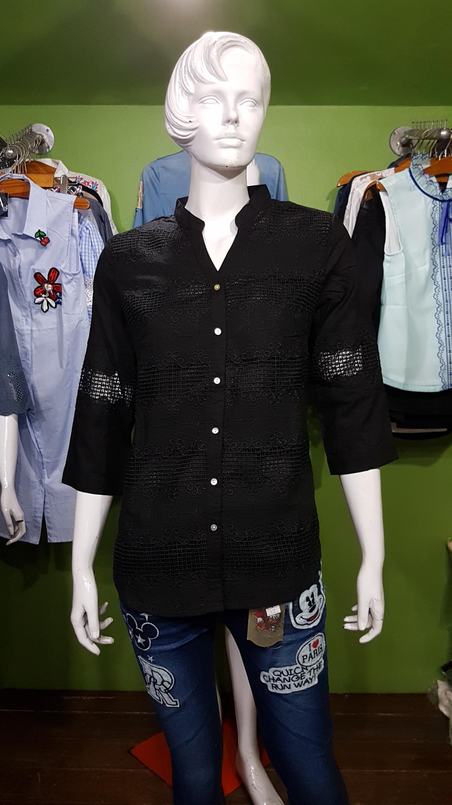 เสื้อแฟชั่นคอจีน CUPID WOMAN แขน 3 ส่วน ผ้า cotton&ลูกไม้ฉลุ ค่ะ
