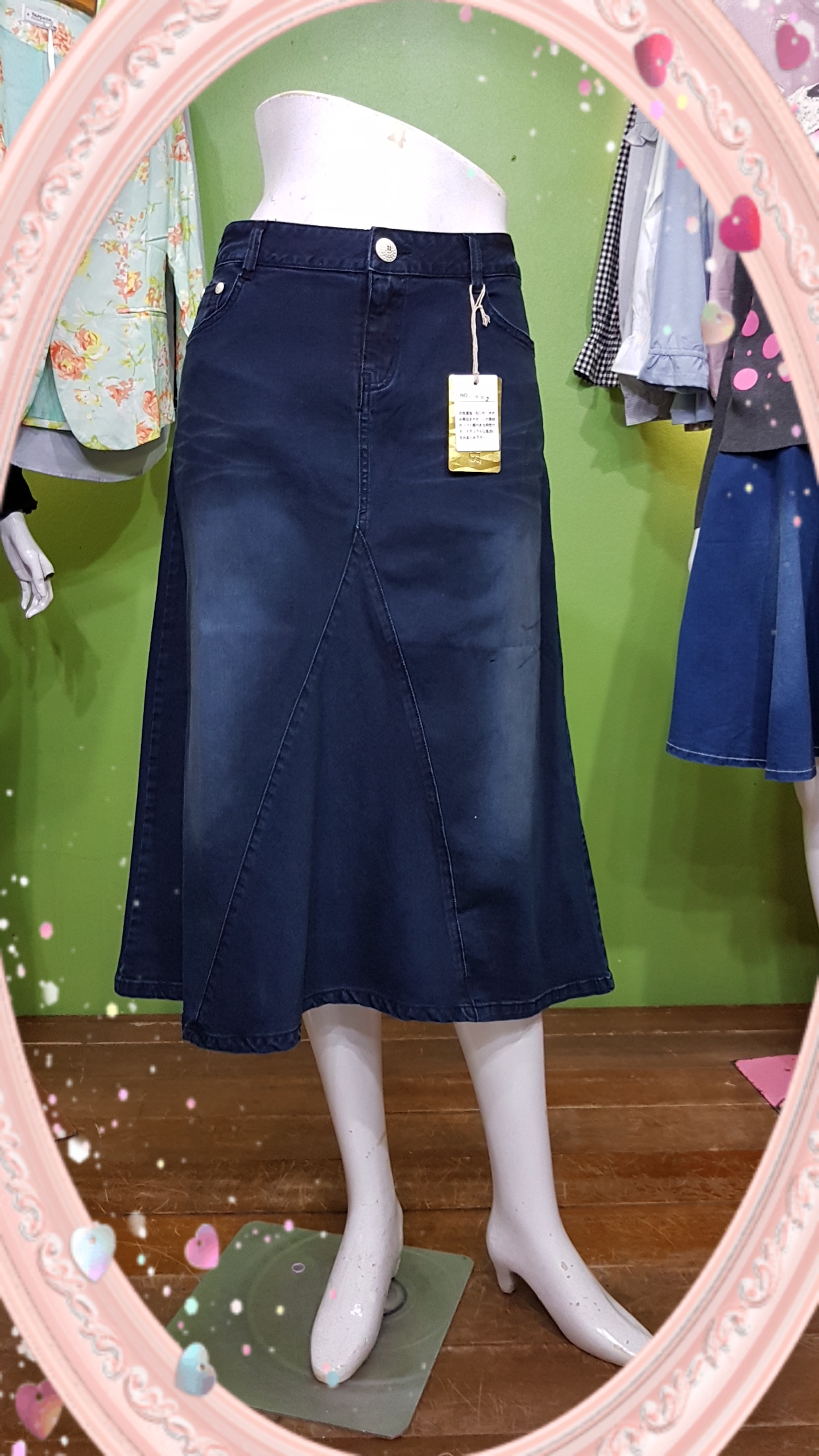 กระโปรงยีนส์ผ้ายืด SHAKPER ทรงเอ ยาว 29 นิ้ว มีกระเป๋าข้าง สินค้าพร้อมส่ง size XL เอว 34 นิ้วค่ะ