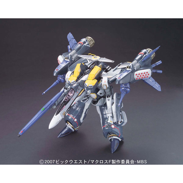 1/72 VF-25S Armored Messiah Valkyrie Ozma Custom