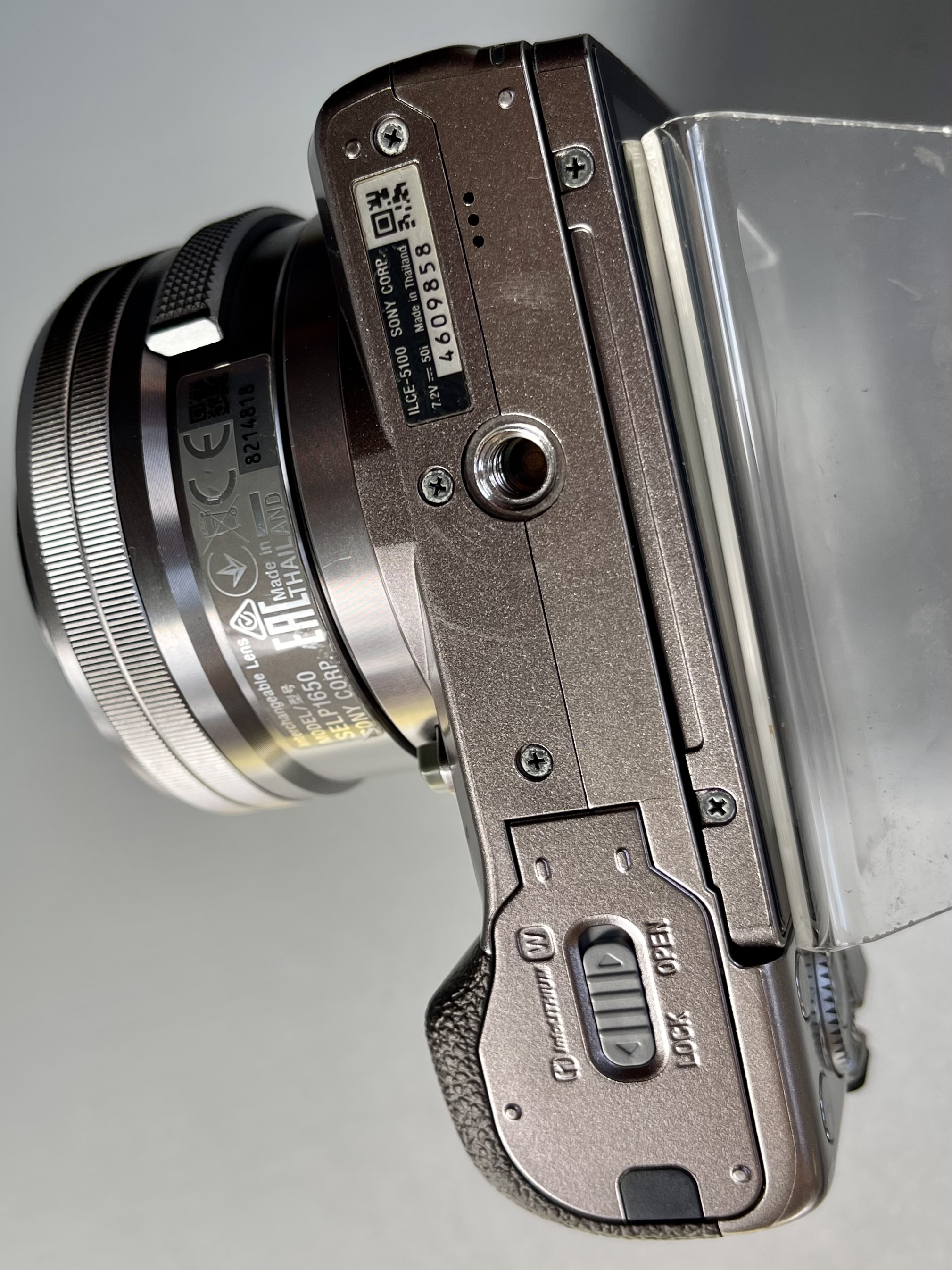 ขายกล้อง Sony A5100 เลนส์16 50mm f3.5 5.6 ISS หมดประกันศูนย์ และเลนส์Fix Meike 35mm f1.7