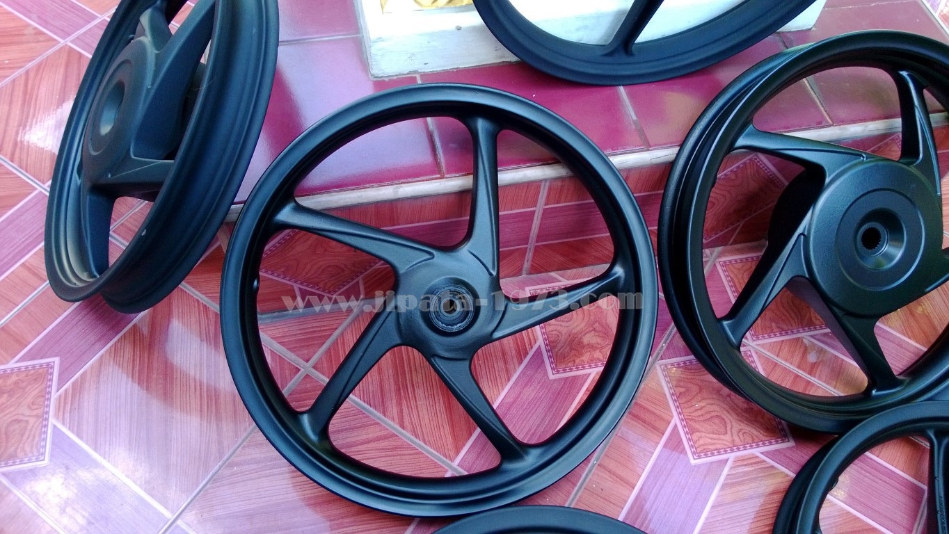 ล้อแม็ก Honda Click,Scoopy i แท้