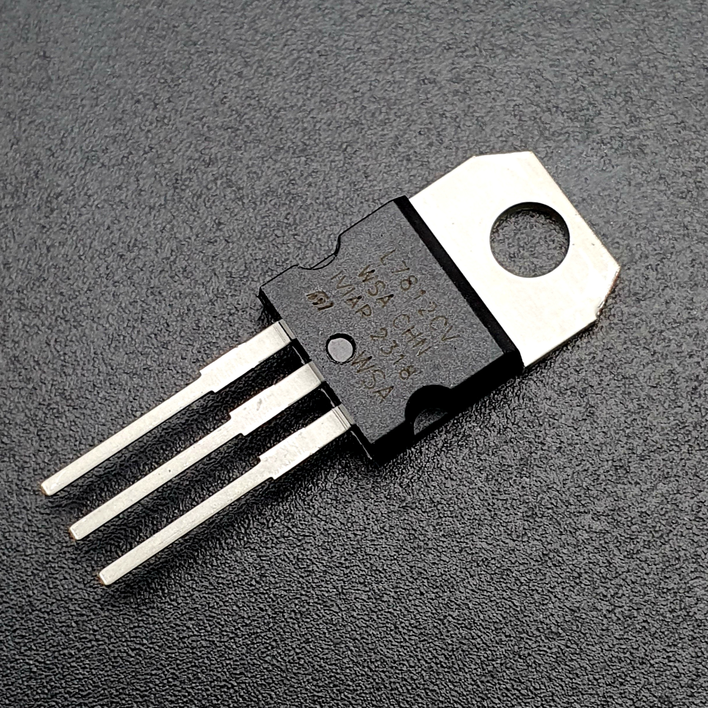 ไอซี 7812 Regulator 12V 1.5A