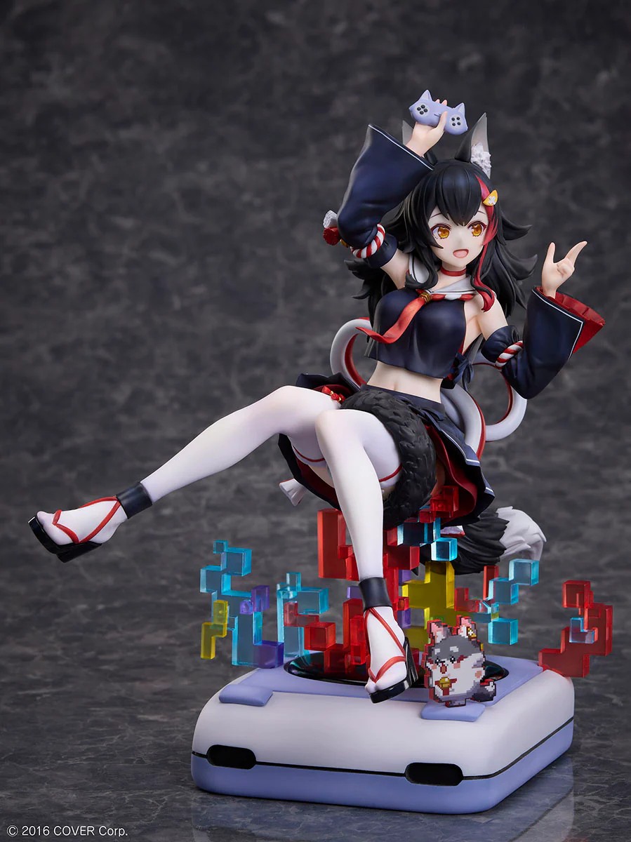 "Pre-Order" Design COCO 1/7 Ookami Mio "We are Gamers!!!!" Ver.