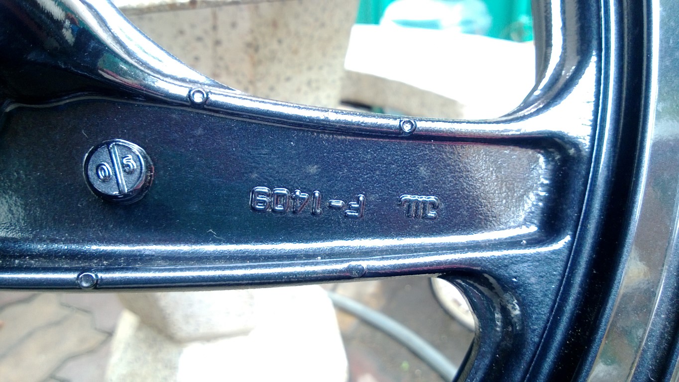 วงล้อแม็ก หน้า Kawasaki ZX 150 แท้