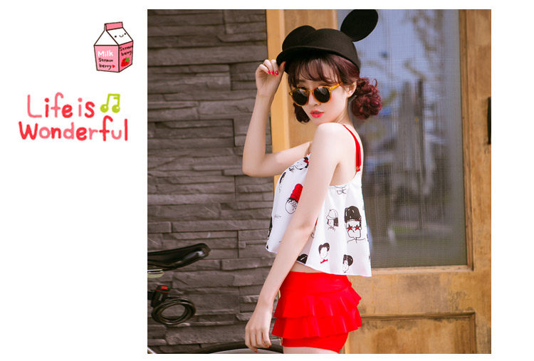 ***พรีออเดอร์***บิกินี่ชุดว่ายน้ำทูพีซ two-pieces สีขาวแดงลายการ์ตูนสีดำ สดใสน่ารักรับลมทะเล สวยเหมือนแบบค่ะ