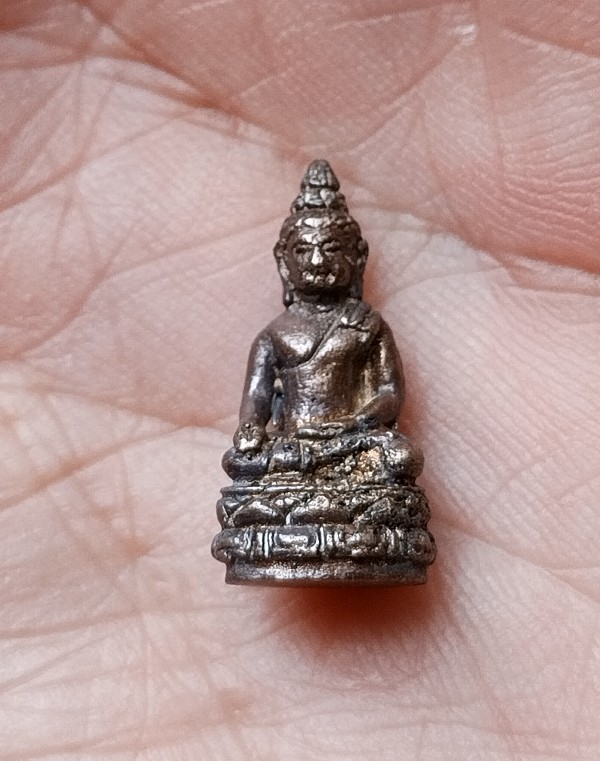 พระกริ่งชัยวัฒน์ ไพรีพินาศ วัดบวรนิเวศวิหาร