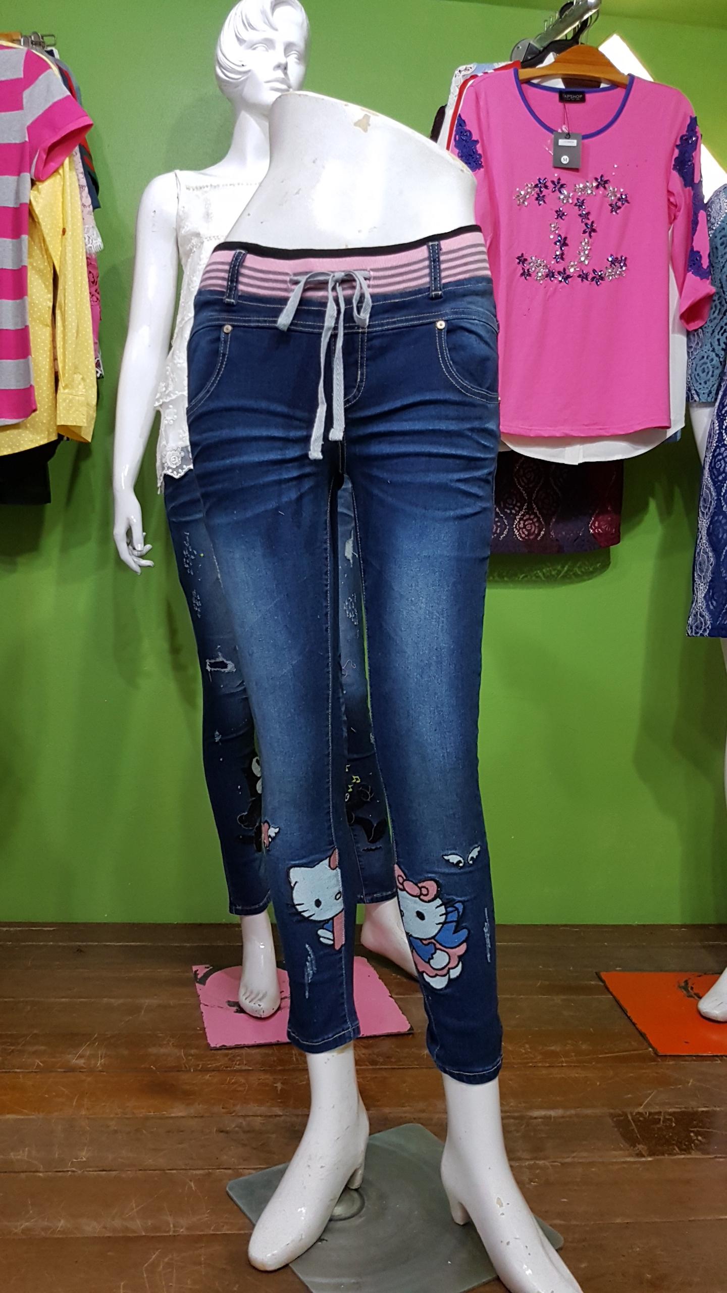 กางเกงยีนส์แฟชั่น 9 ส่วนเอวสปอร์ต Hello Kitty ขอบสีชมพู ผ้ายีนส์ยืดงานปักเนื้อดีใส่สบายค่ะ สินค้าพร้อมส่ง size 29 ค่ะ