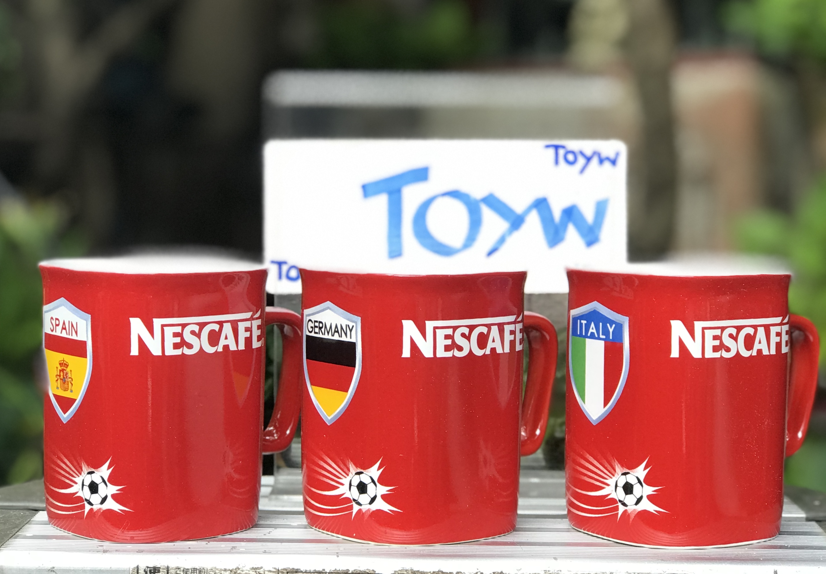 ใบละ 79 บาท แก้ว Nescafe แก้วมัค แก้วกาแฟมีหูจับ ใส่ร้อนใส่เย็น ทีมฟุตบอลสเปน Spain เยอรมัน Germany อิตาลี Italy ฟุตบอลโลกจาก Nescafe เนสกาแฟ