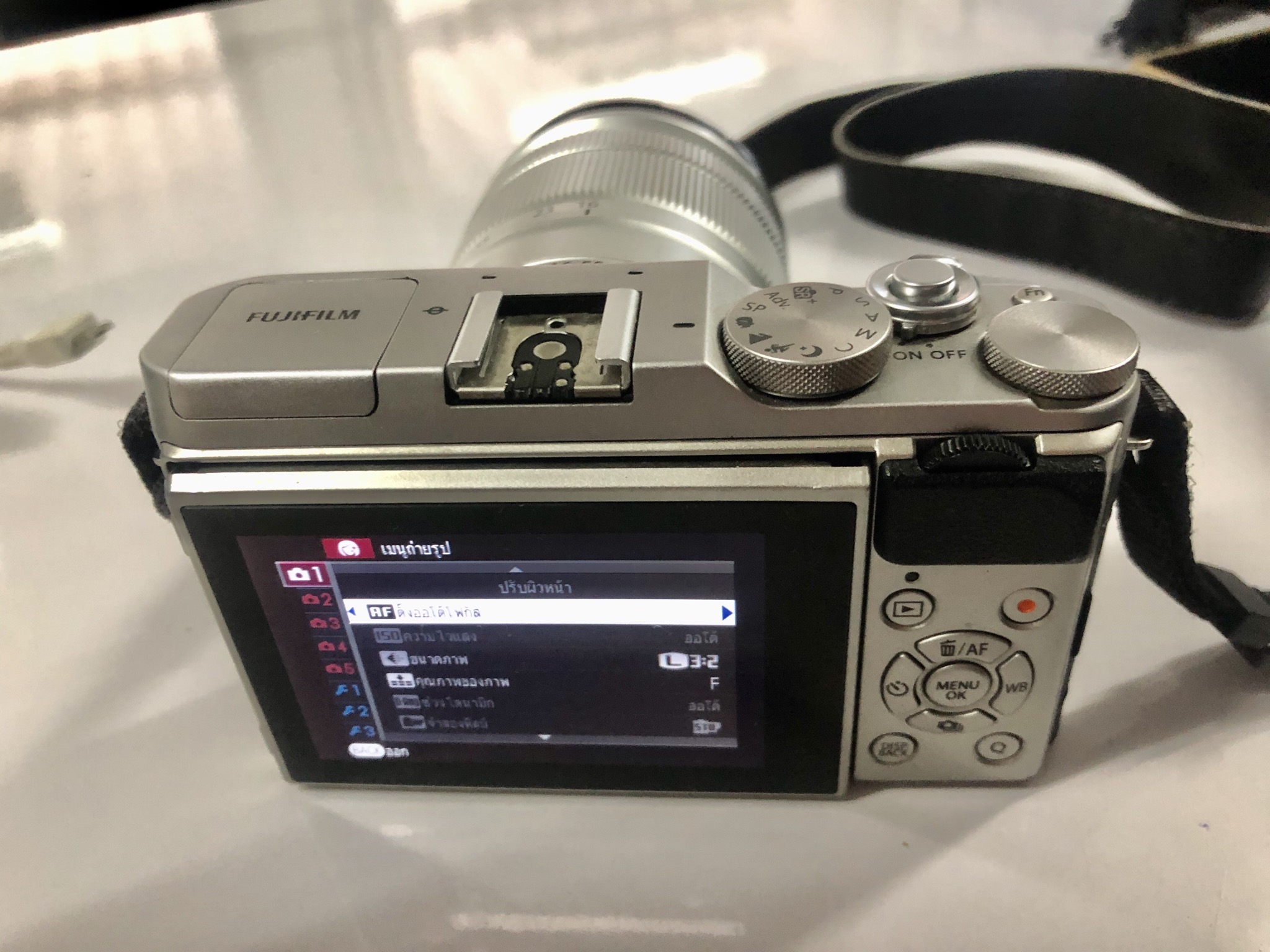 ให้เช่ากล้อง Fuji XA 3 เลนส์ 16-50mm f3.5-5.6 OIS II