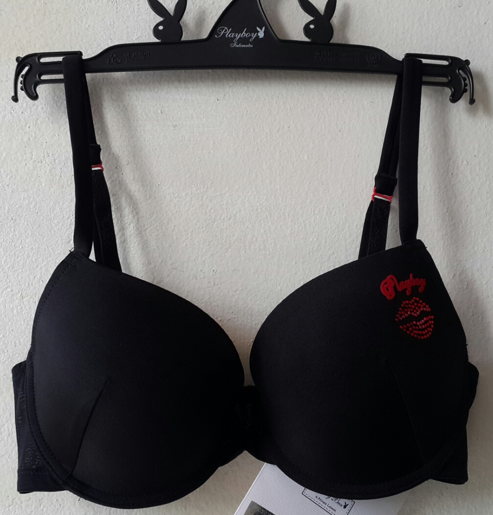 เสื้อชั้นในสตรี Playboy