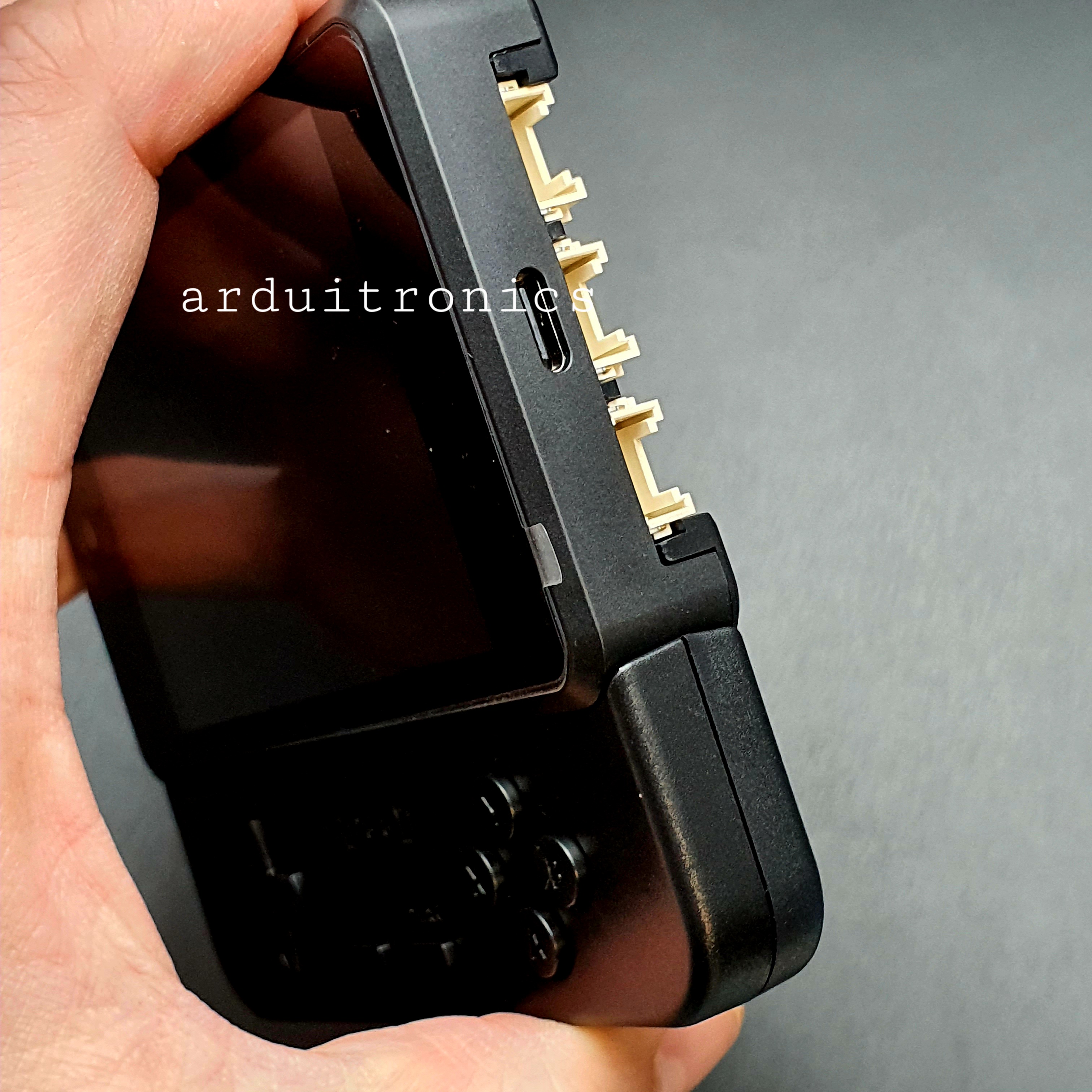 Sipeed Maix Amigo - All-in-One AIoT Development Platform Based on RV64GC (RISC-V) with Joystick