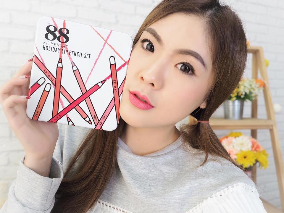 Ver 88 Holiday Lip Pencil Set เวอร์.88 ฮอลิเดย์ ลิป เพนซิล เซต ลิปสีไม้
