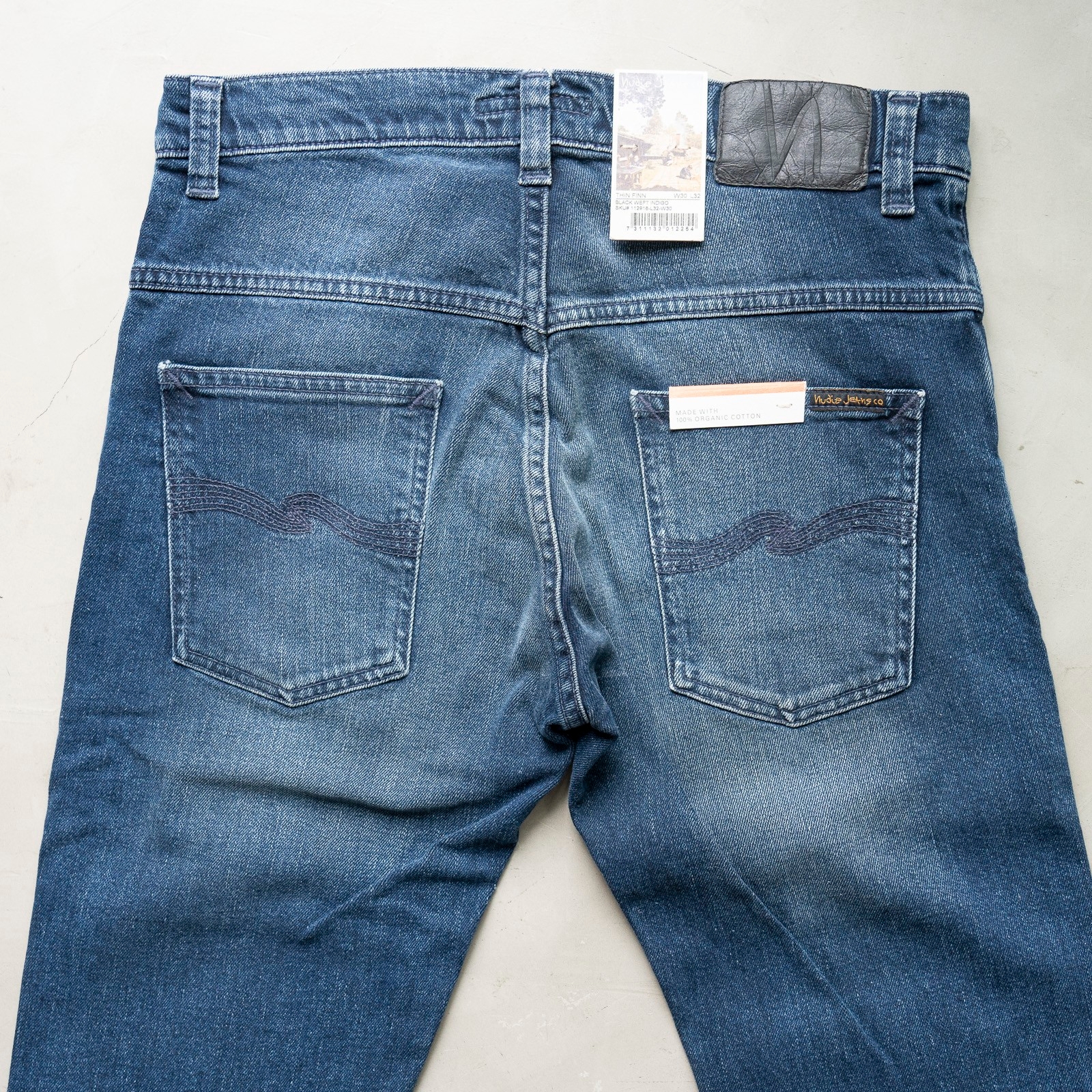 *Thin Finn Black Weft Indigo