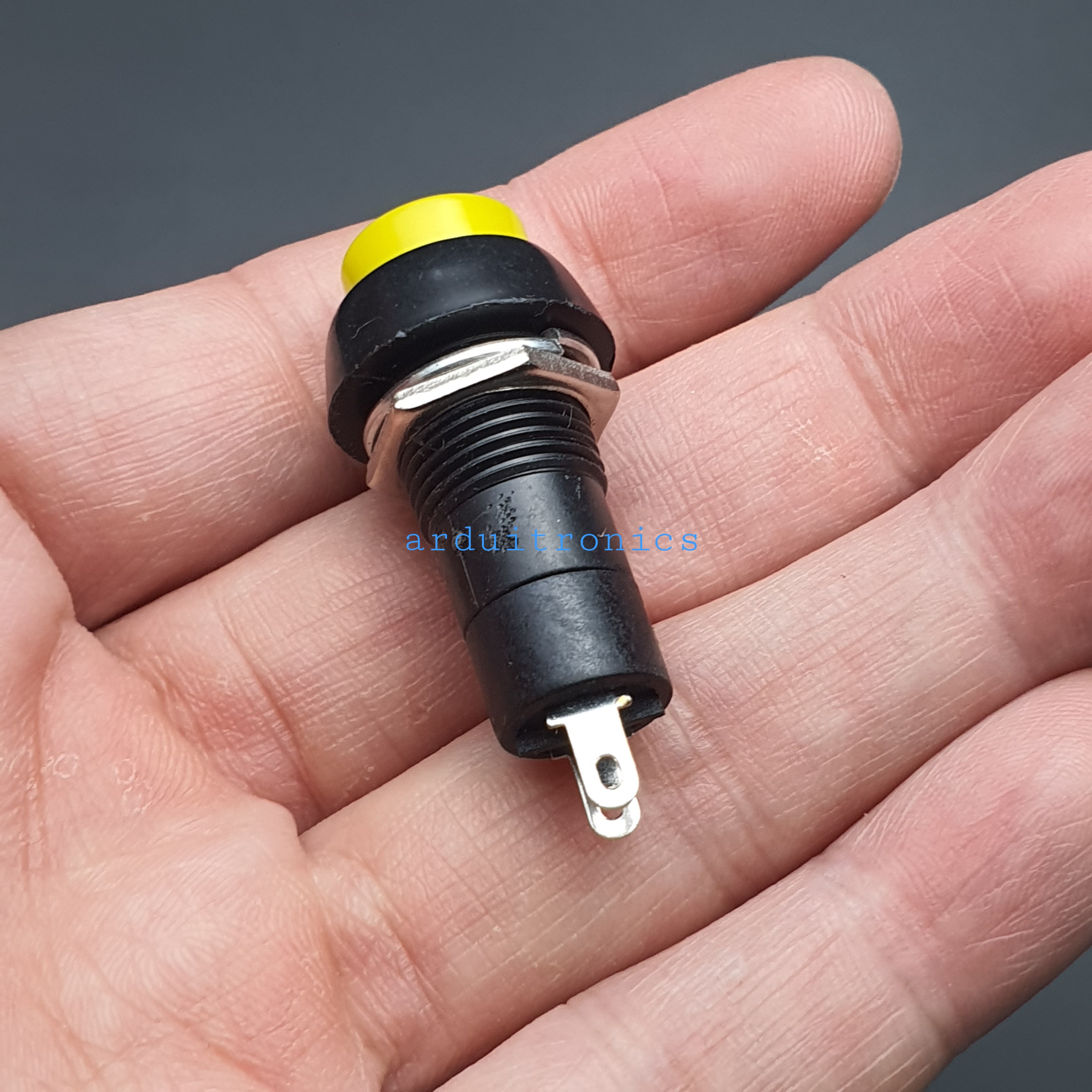 สวิตช์ กดติด กดดับ 250V 3A (สีเหลือง) - Yellow