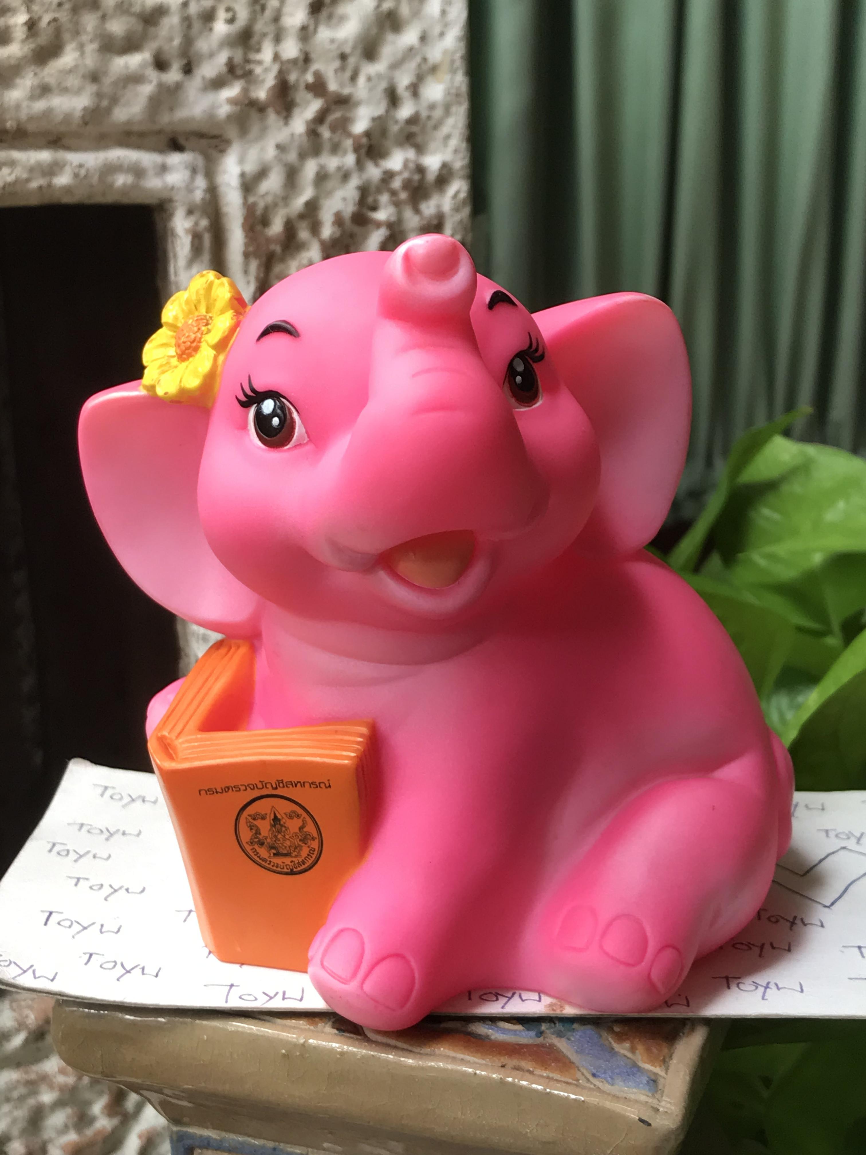 ชิ้นละ 350 บาท เก็บเก่ากระปุกออมสินช้าง ออมสินช้างก้านกล้วยสีชมพู กรมตรวจบัญชีสหกรณ์ ปี 2557 ขนาดกว้าง 5 นิ้ว สูง 5 นิ้ว