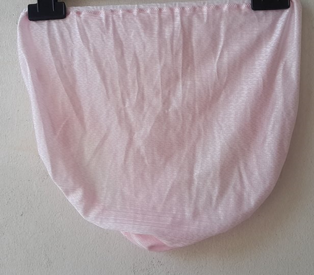 กางเกงชั้นนสตรี กุลสตรี