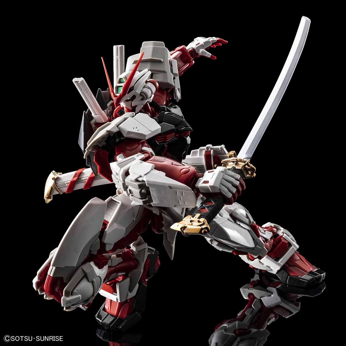 Hi-Resolution Model : 1/100 Gundam Astray Red Frame