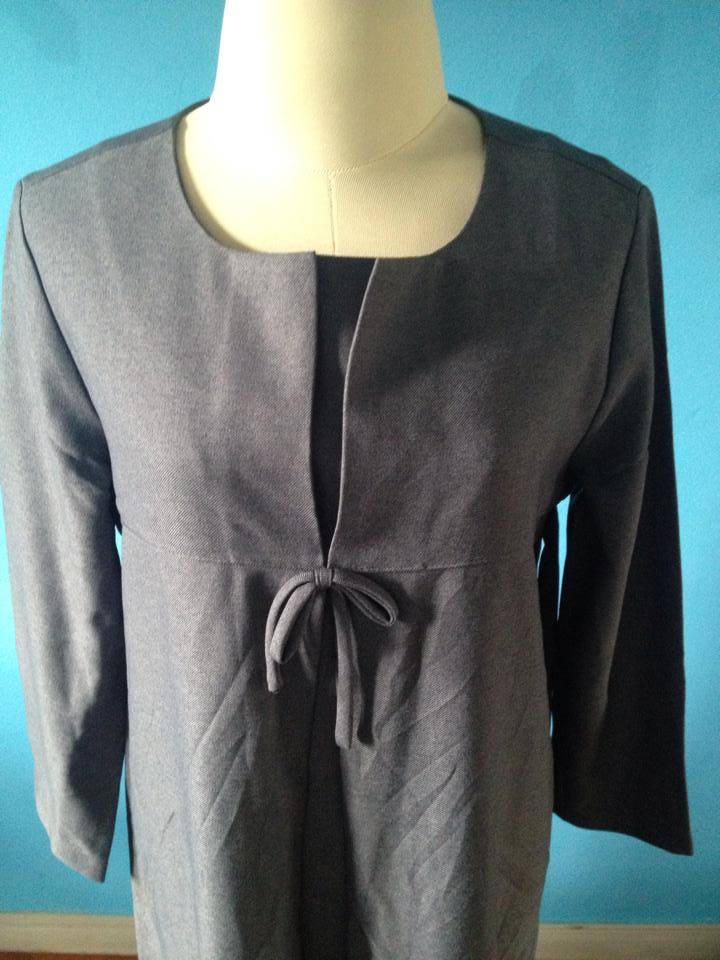 ชุดคลุมท้องสีเทาแขนยาวแบบสวยงานญี่ปุ่น