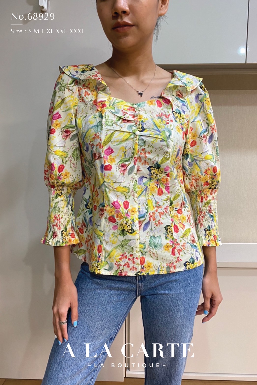 68929 เสื้อ A La Carte ผ้าคอตตอนพิมพ์ลาย ทรงคอเหลี่ยมมีระบายรอบคอ แต่งกระดุมด้านหน้า มีซิปข้าง สวมใส่ง่าย ทรงเข้ารูปเล็กน้อย สีเหลือง L,2XL,3XL สีแดง L