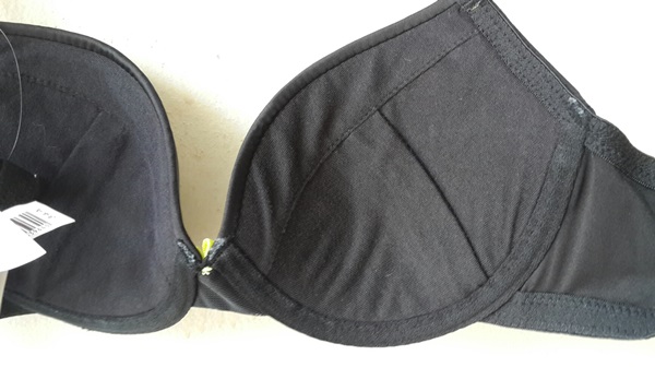 เสื้อชั้นในสตรีPlayboy