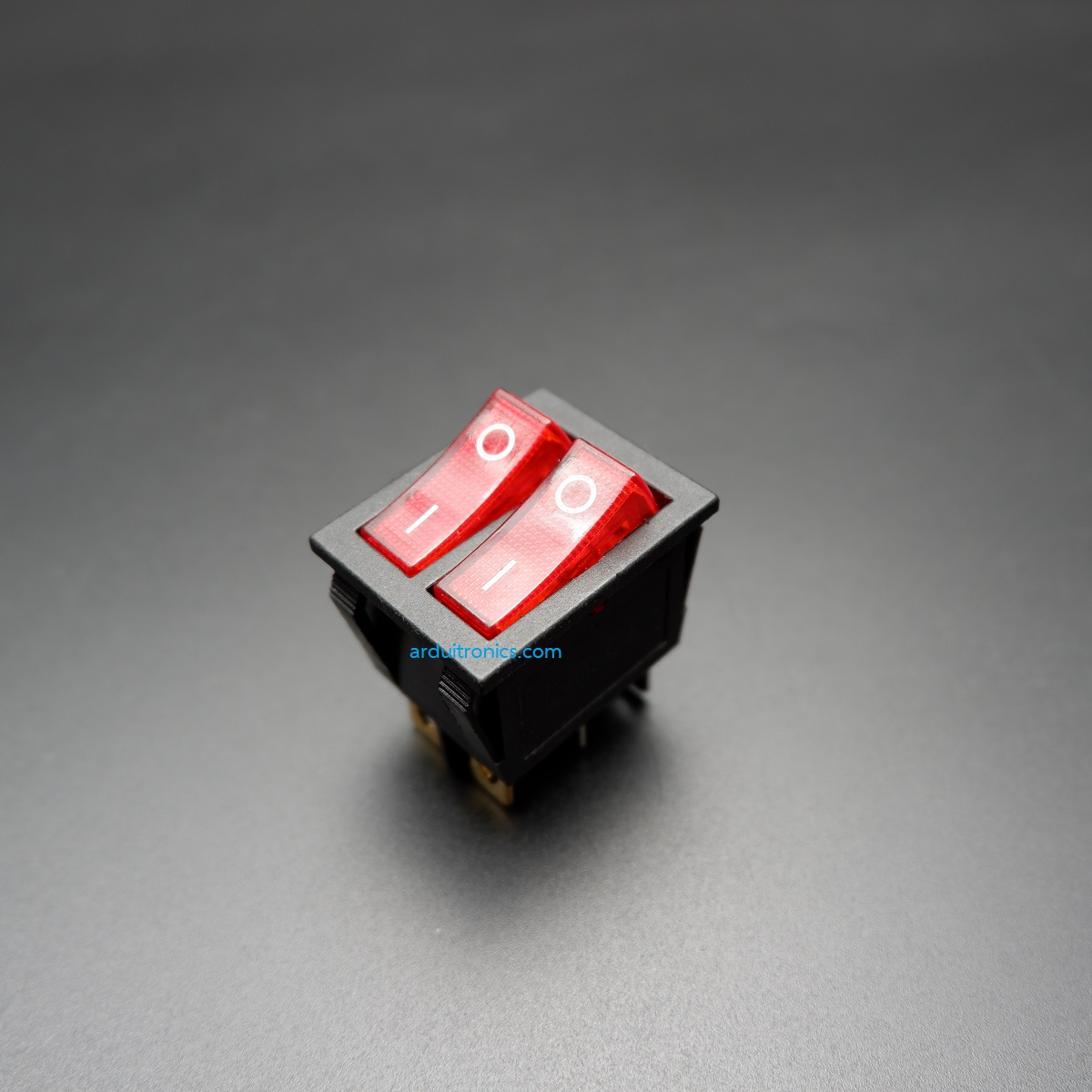 สวิตช์ไฟเปิด/ปิด แบบหัวคู่ KCD3-101N 15A 250VAC (2x3 ขา สีแดง)