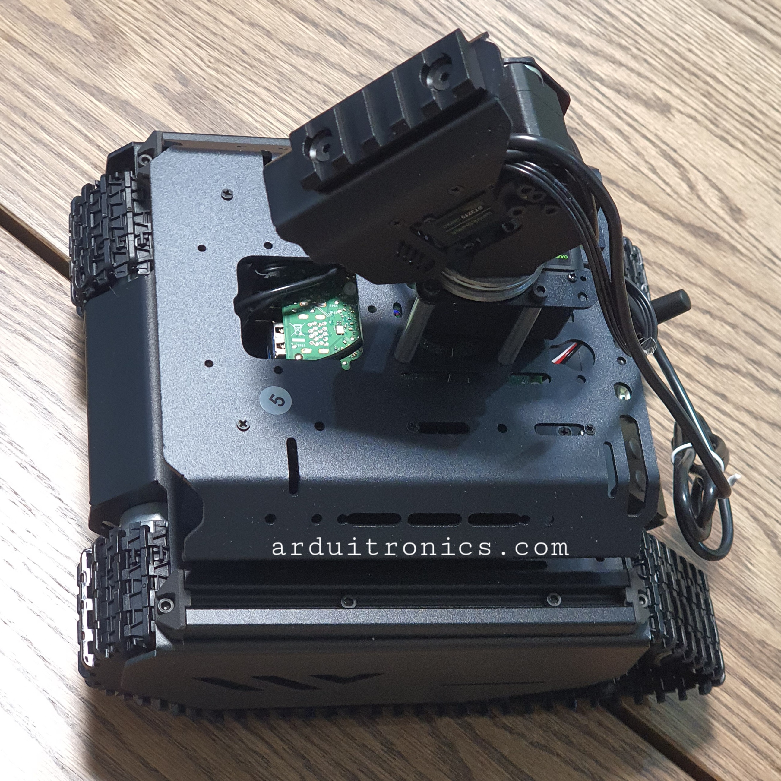 UGV Beast Open-source Off-Road Tracked AI Robot, Dual controllers, All-metal Body, Computer Vision, Suitable for Raspberry Pi 5 (แท้ Waveshare)