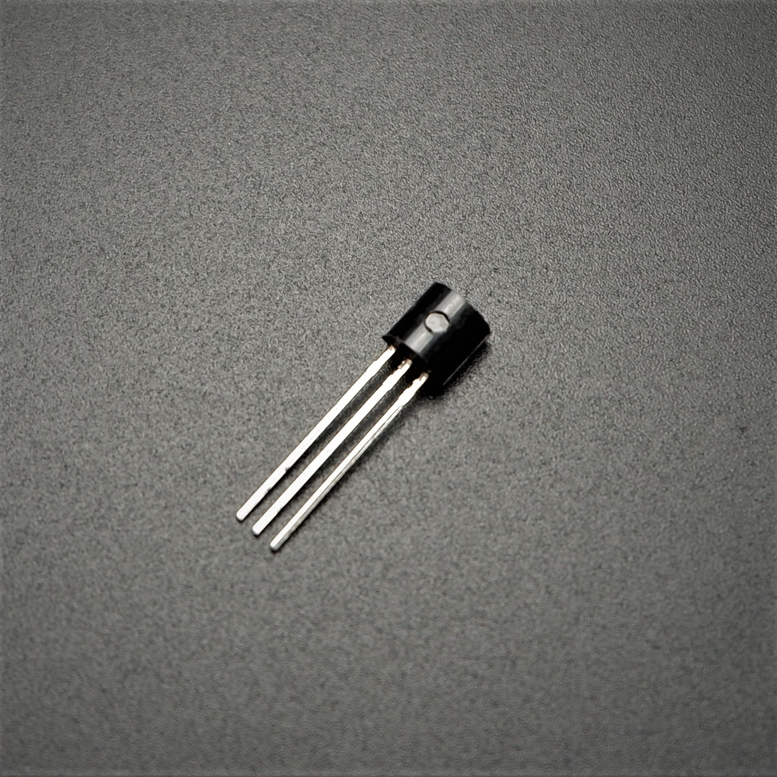 2SC458 (NPN Transistor)