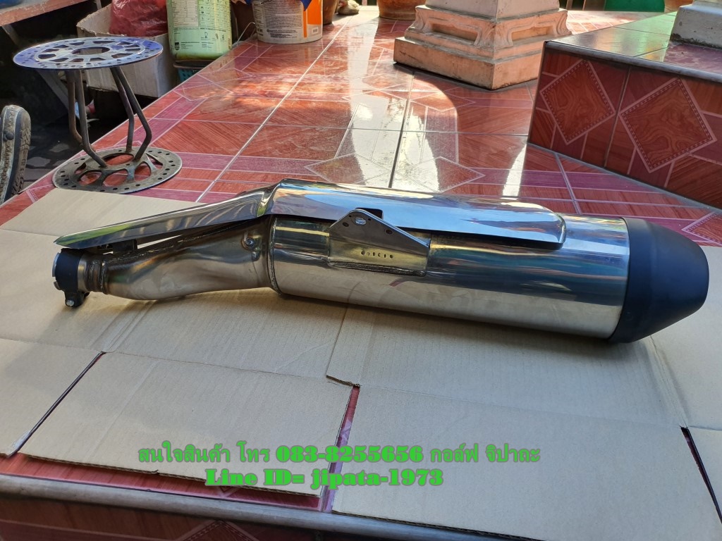 (CB 300F) ชุดปลายท่อไอเสีย Honda CB 300 Fแท้ (มือ 2 สินค้าตำหนิ)