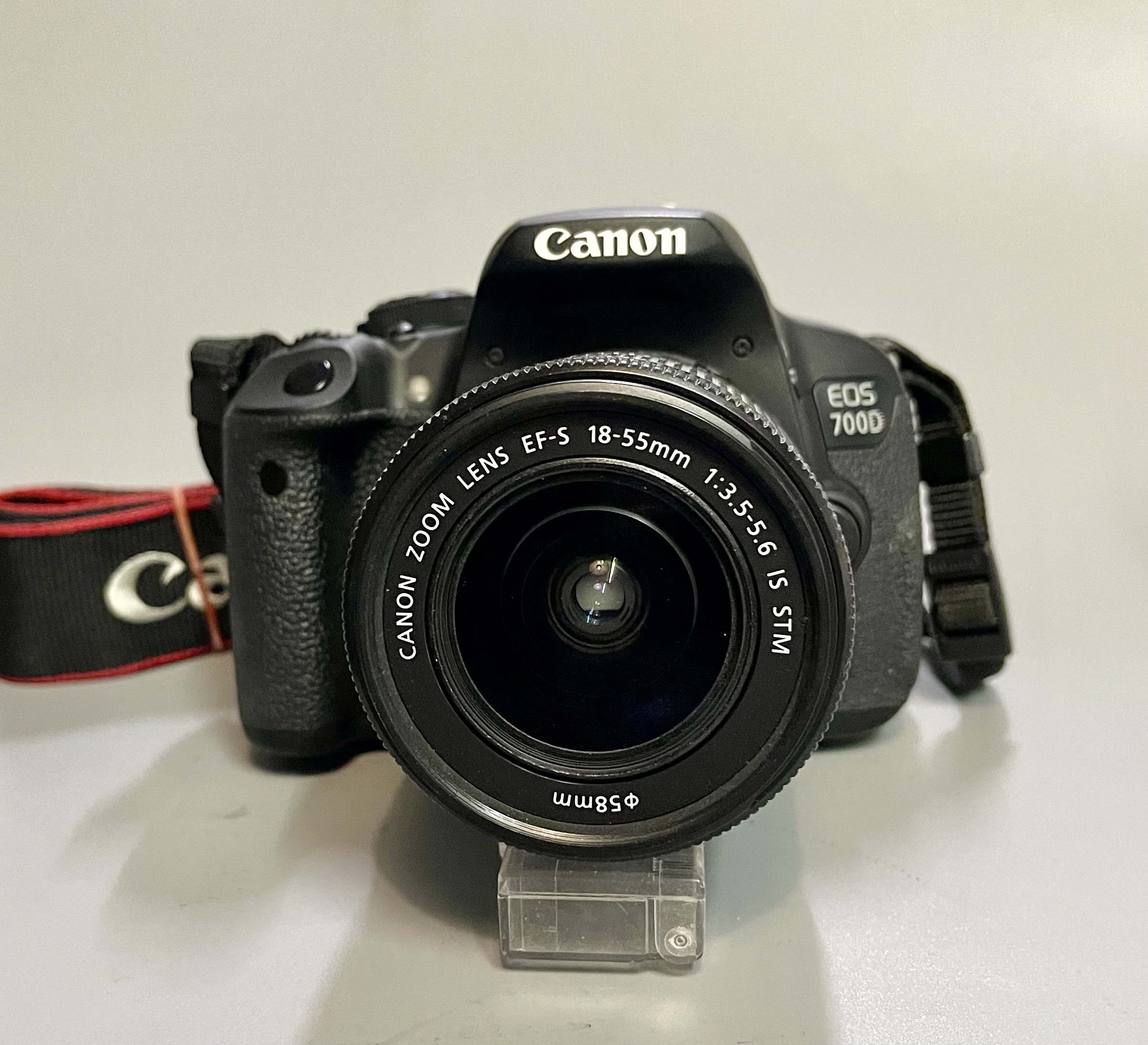 ขายกล้อง Canon 700D เลนส์คิต EF S 18 55 mm f 3.5 5.6 IS TSM อปกศ shutter 9546