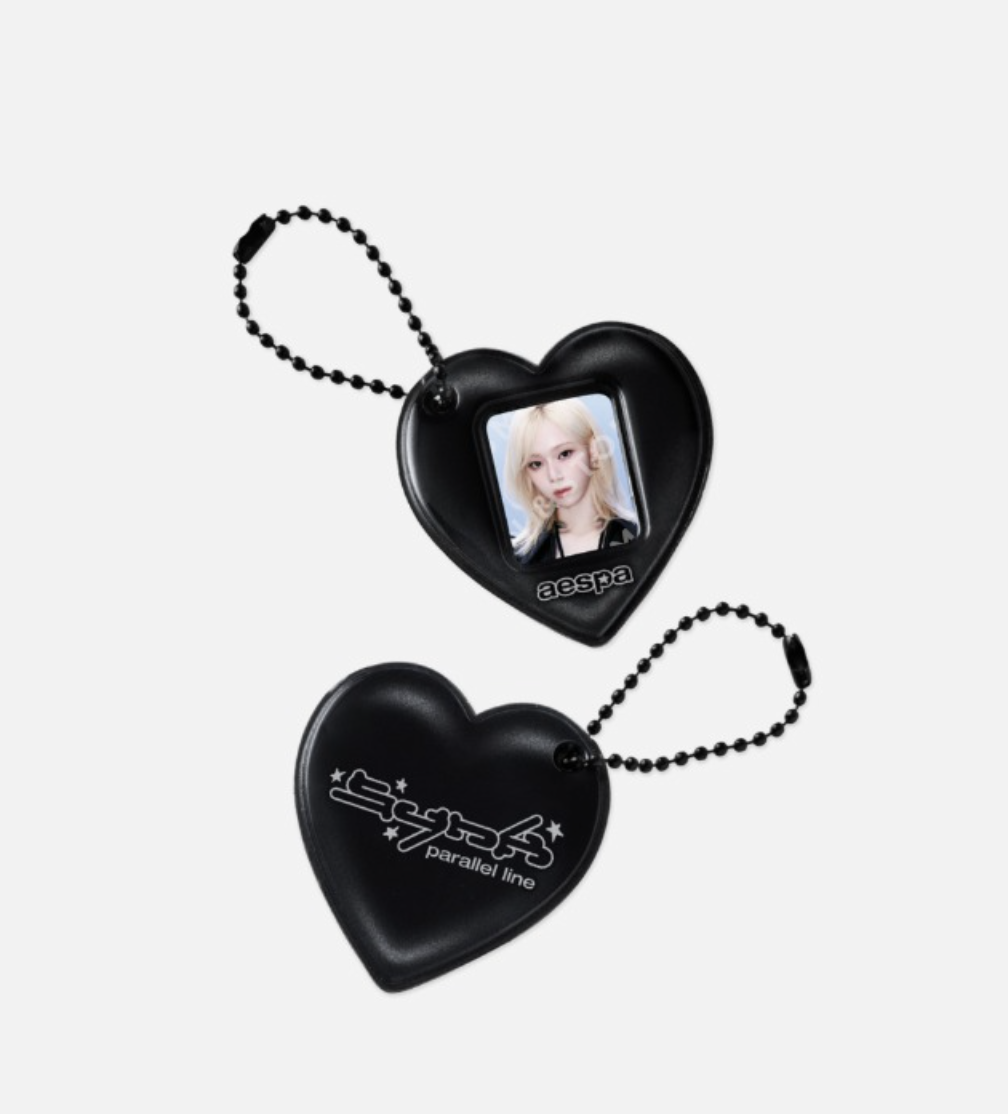 aespa -2024 aespa LIVE TOUR - SYNK : PARALLEL LINE – OFFICIAL MD - ID Photo Holder set ระบุ ชื่อที่ต้องการ