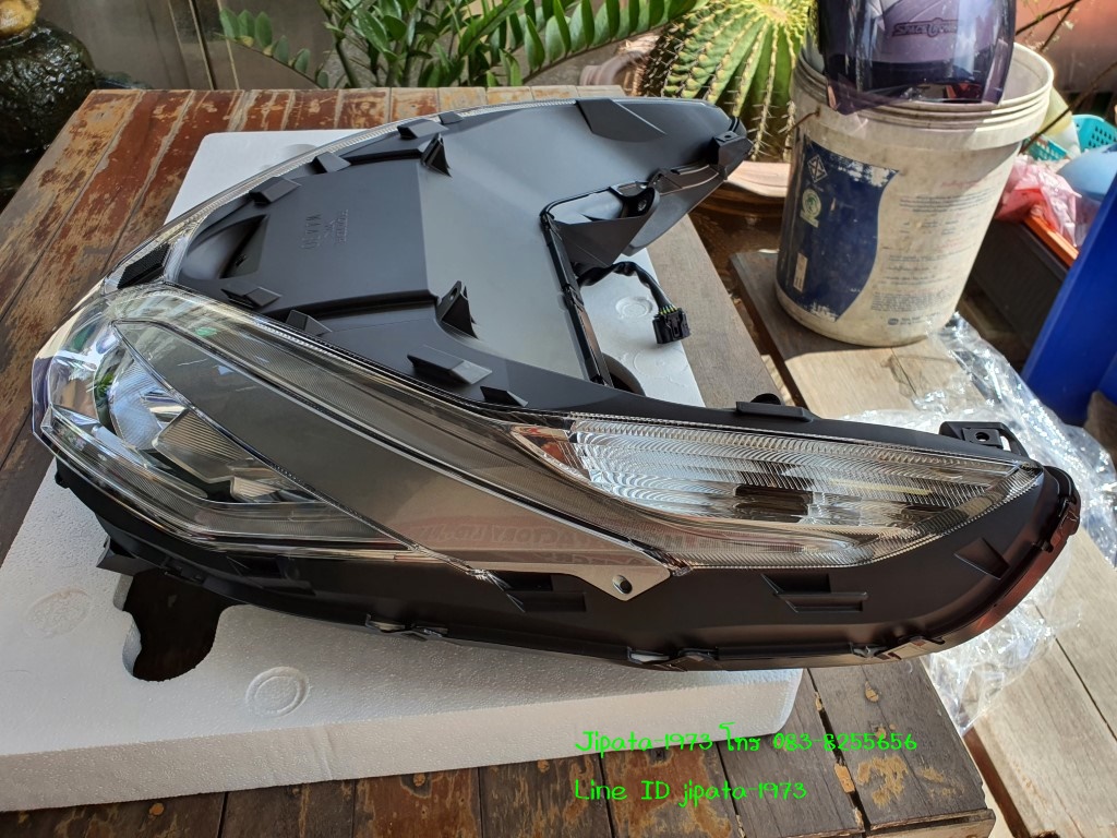 (PCX 150) ชุดโคมไฟหน้า PCX 150 i ปี 2018 แท้ (สินค้าของใหม่ ไม่มีกล่อง)