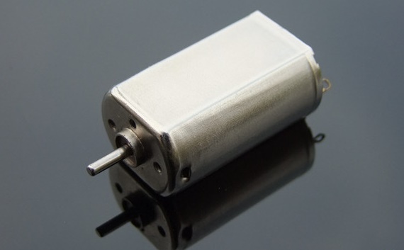 DC motor 1.5-9 Volt
