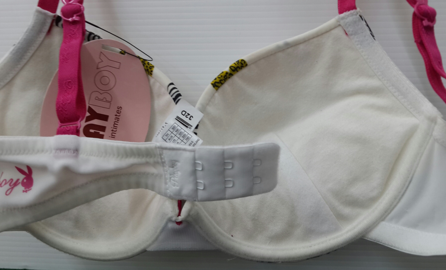 เสื้อชั้นในสตรี Playboy