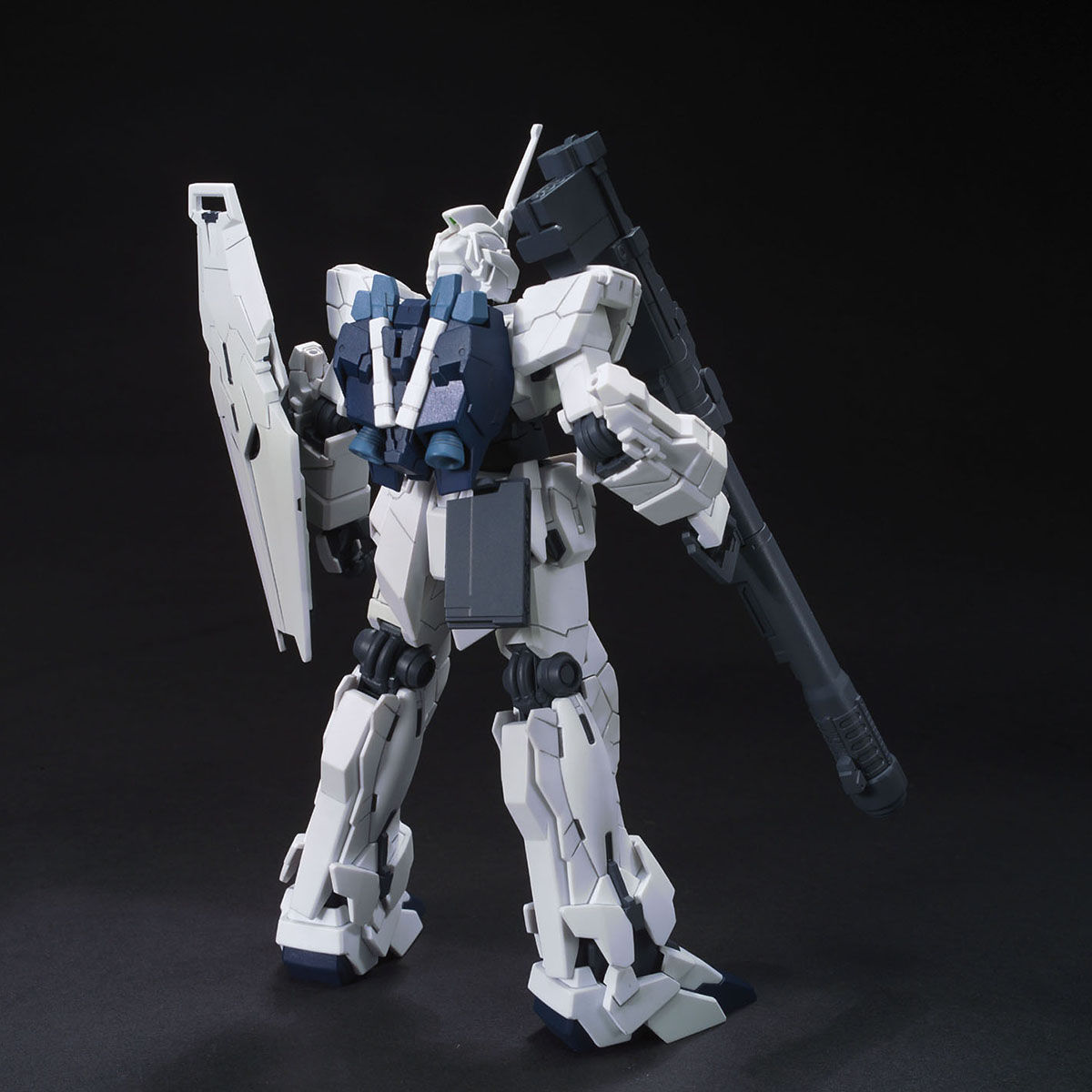 HGUC 1/144 RX-0 Unicorn Gundam (Unicorn Mode)