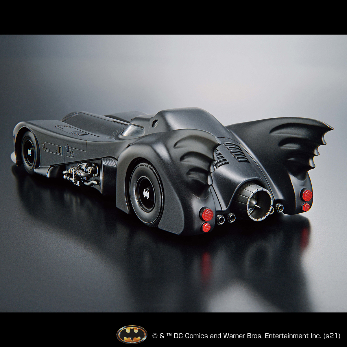 1/35 Scale Model Kit Batmobile (Batman Ver.)