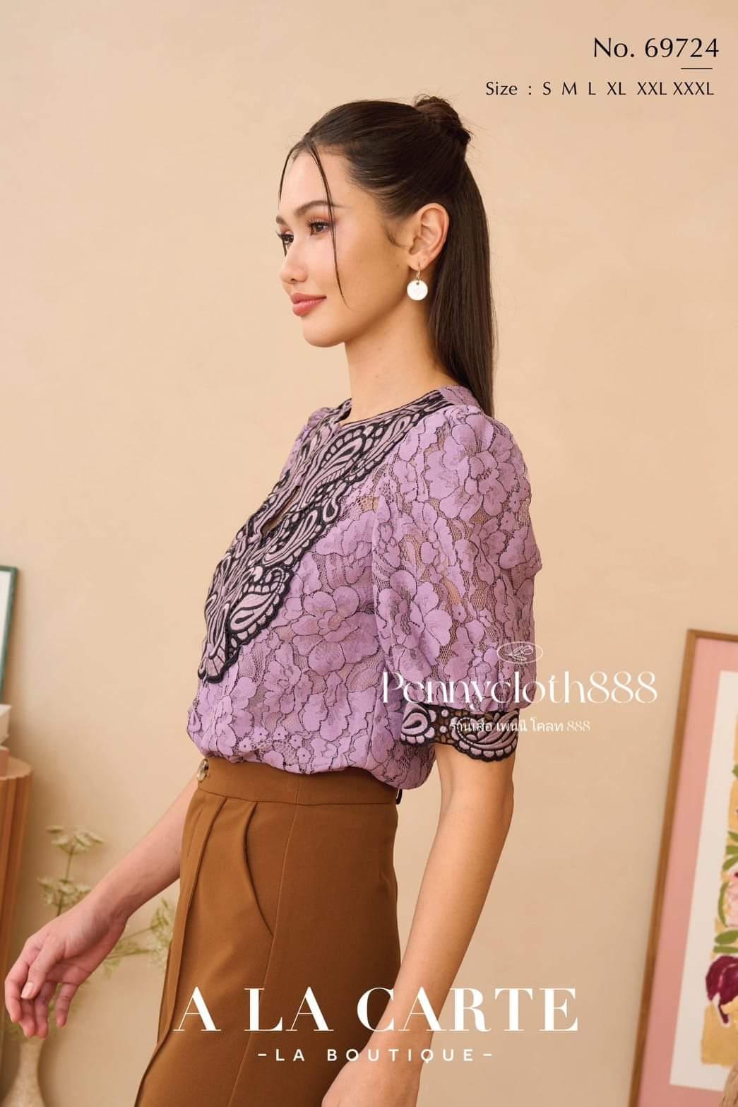 69724 เสื้อ A La Carte ลูกไม้คอร์ด คอกลม แต่งลูกไม้ แขนสั้น มีซับใน by PENNY CLOTH 888