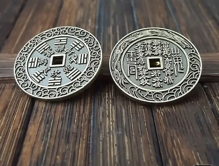 เหรียญเครื่องรางความมั่งคั่ง เจริญรุ่งเรือง 2.8cm