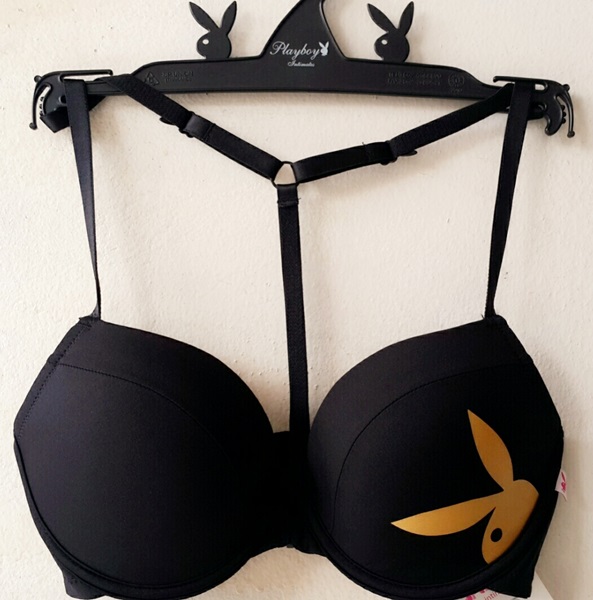เสื้อชั้นในสตรีPlayboy