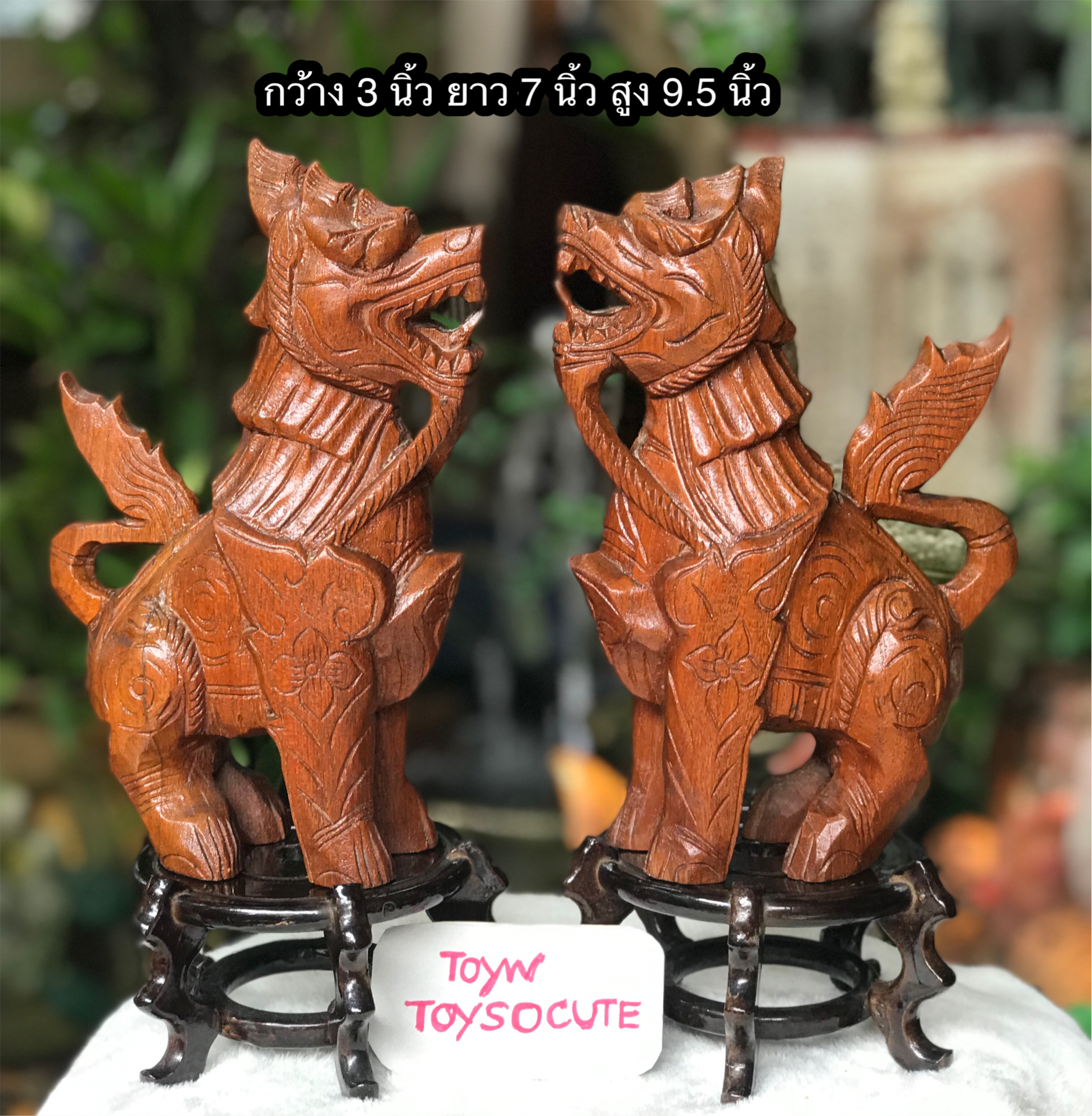 ￼สิงห์คู่ไม้สัก ทวารบาลแห่งอำนาจและความเจริญรุ่งเรือง Vintage Hand Carved Wooden Chinese Foo Dog Statue Figurine
