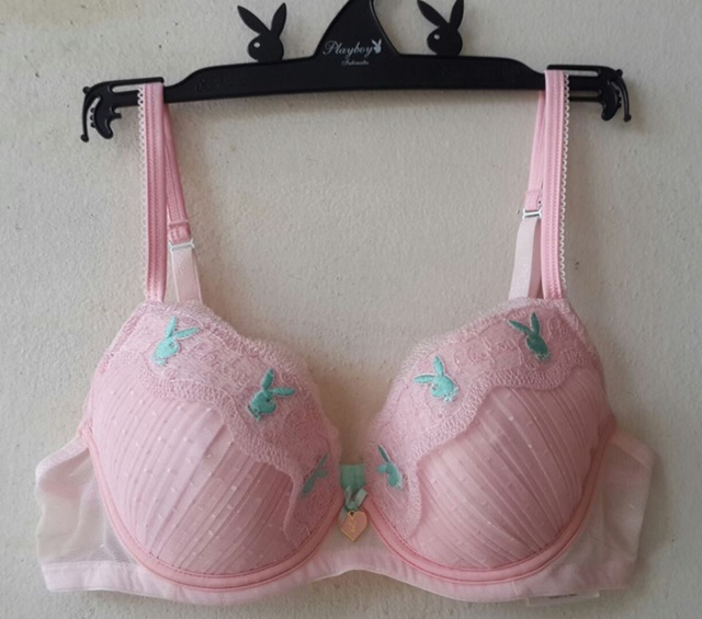 เสื้อชั้นในสตรี Playboy