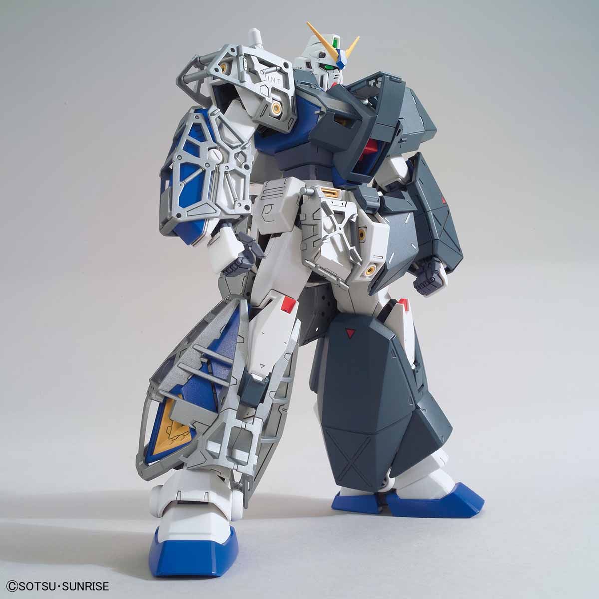 MG 1/100 Gundam NT-1 Ver. 2.0