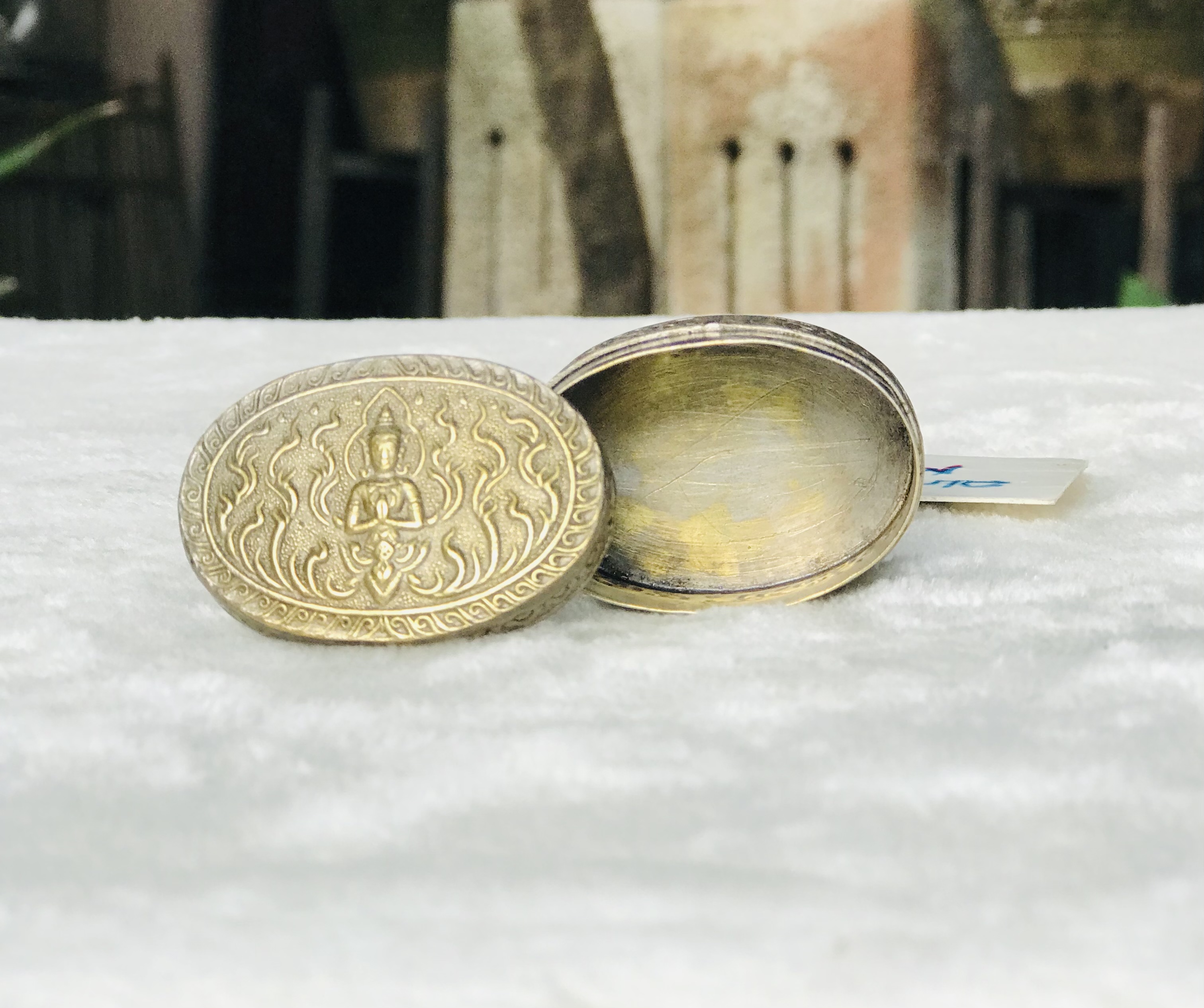 เริ่มต้น 290 บาท Antique Brass งานทองเหลืองเก่า ตลับทองเหลืองตอกลาย ตลับขี้ผึ้งทองเหลืองลายเทพพนม ทรงกลม ทรงรี ทรงลูกจันทร์ ทรงฟักทอง