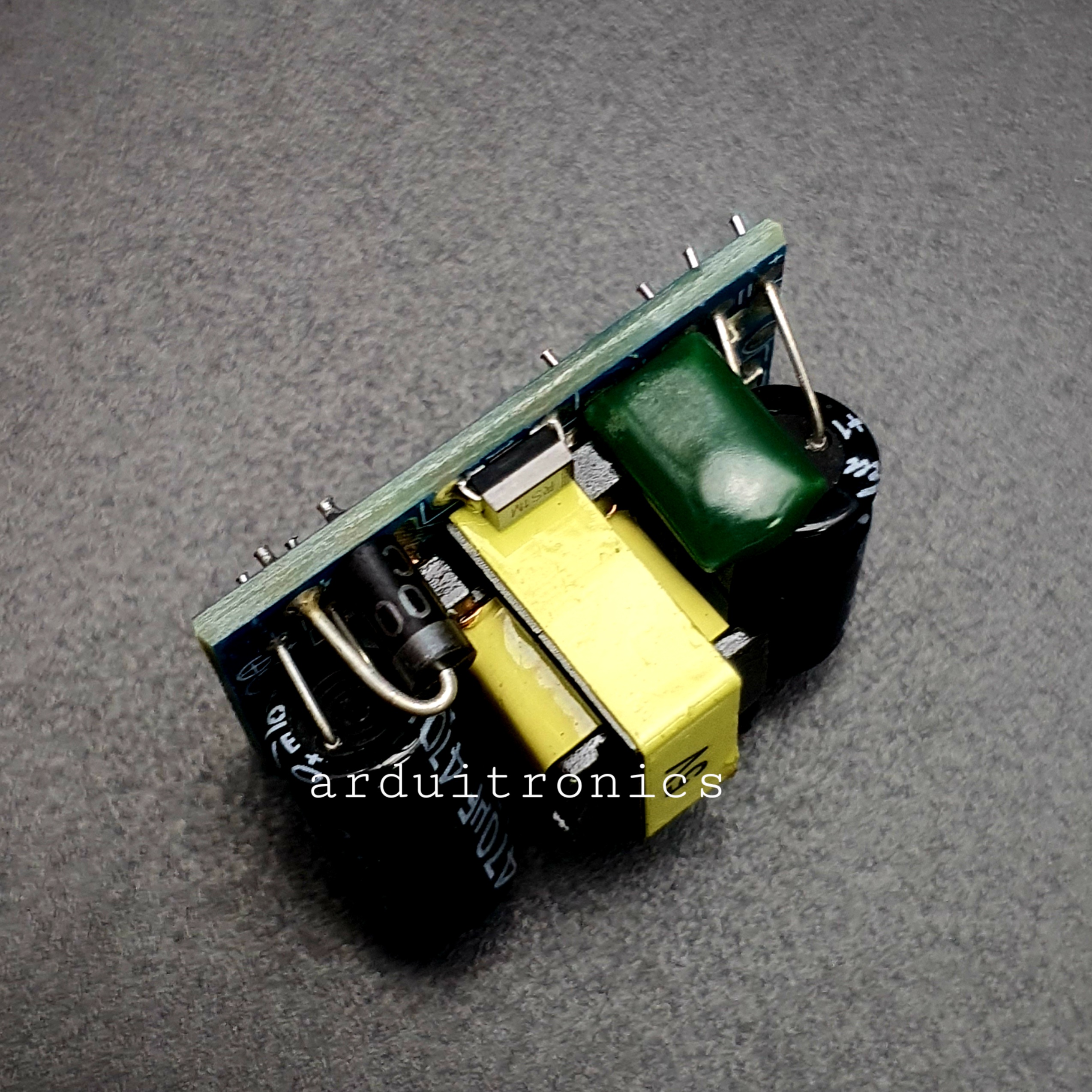 แหล่งจ่ายไฟ Switching Power Supply AC-DC Step-Down Module (220VAC to 5VDC 700mA 3.5W) - คละสี PCB และลายบนตัวเก็บประจุ