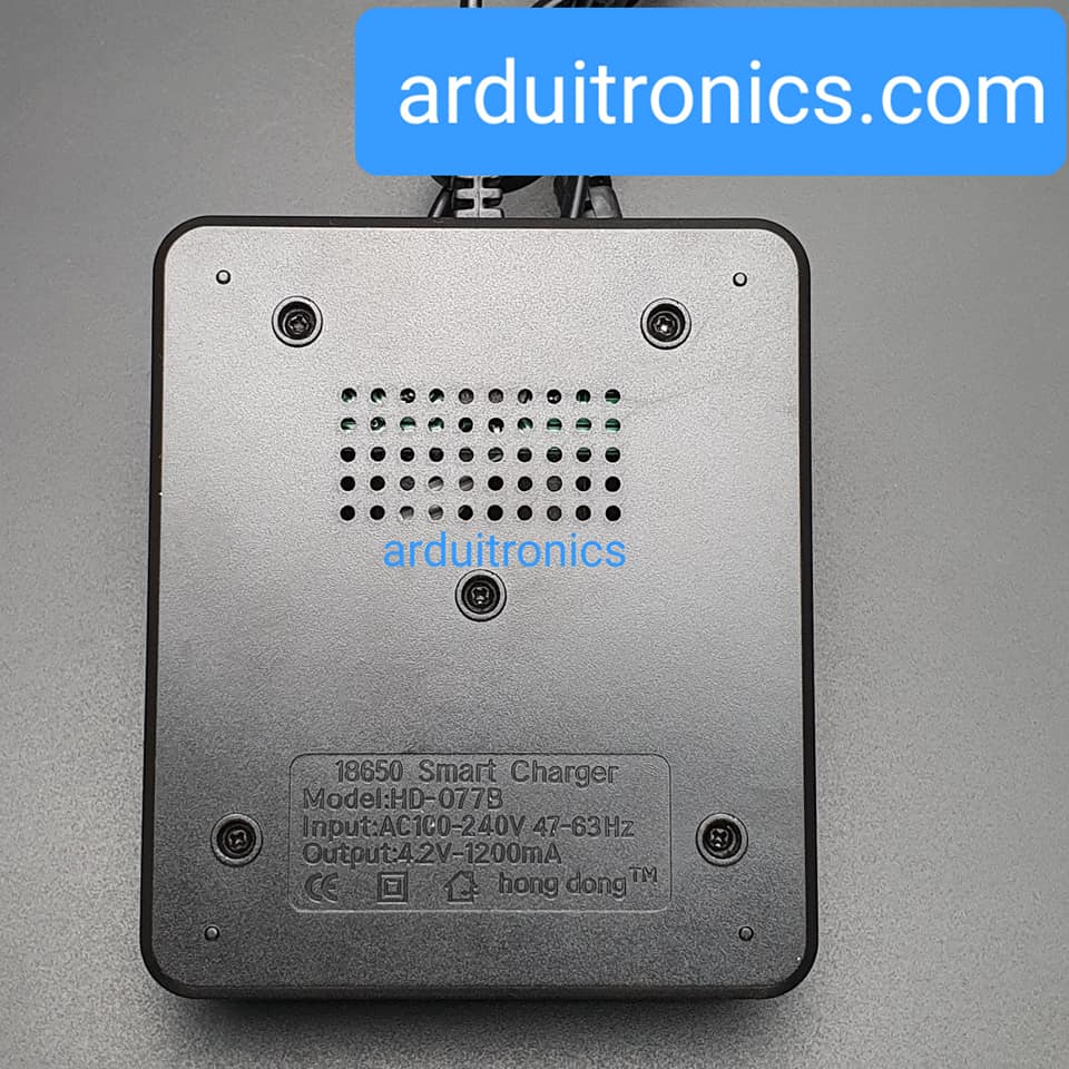 เครื่องชาร์จถ่าน 18650 3.7V 4 ก้อน