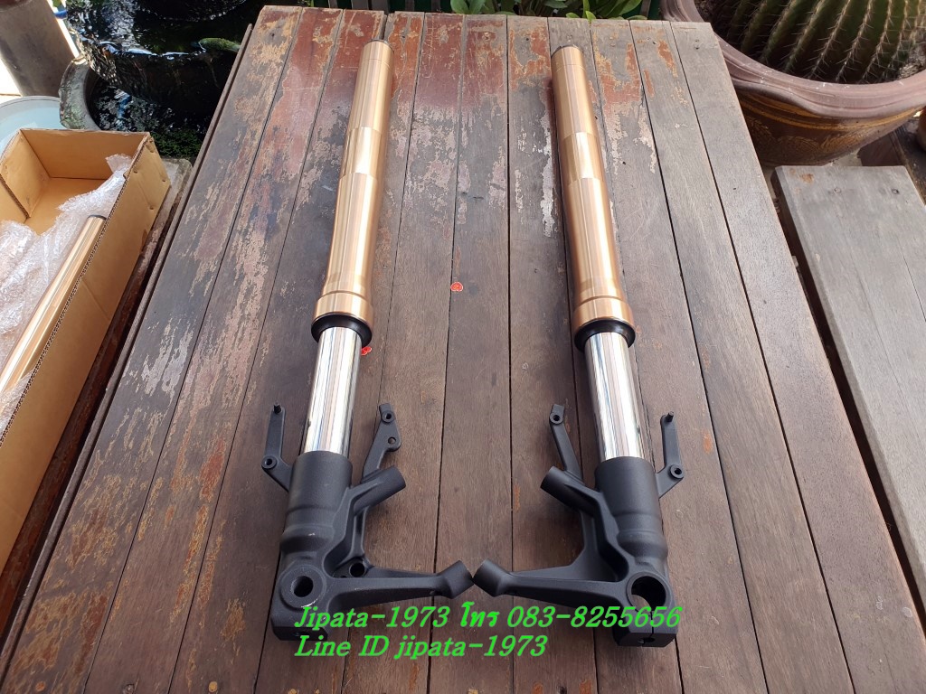 (CB500F) ชุดโช้คอัพหน้า Honda CB500F 2021 แท้ (สินค้าตำหนิ)