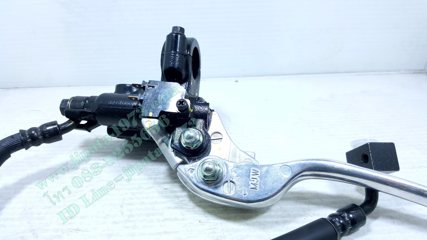 (Honda) แม่ปั๊มเบรคหน้าตัวบน honda CBR 500 แท้