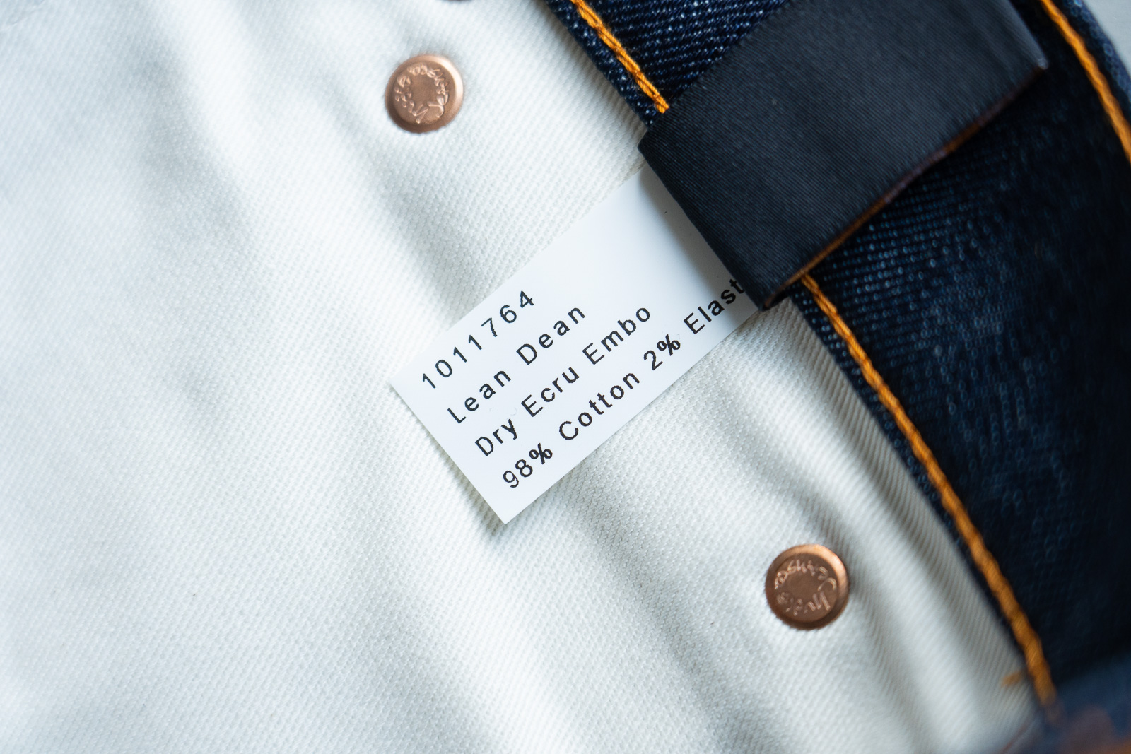 *Lean Dean Dry Ecru Embo [ผ้าดิบ]