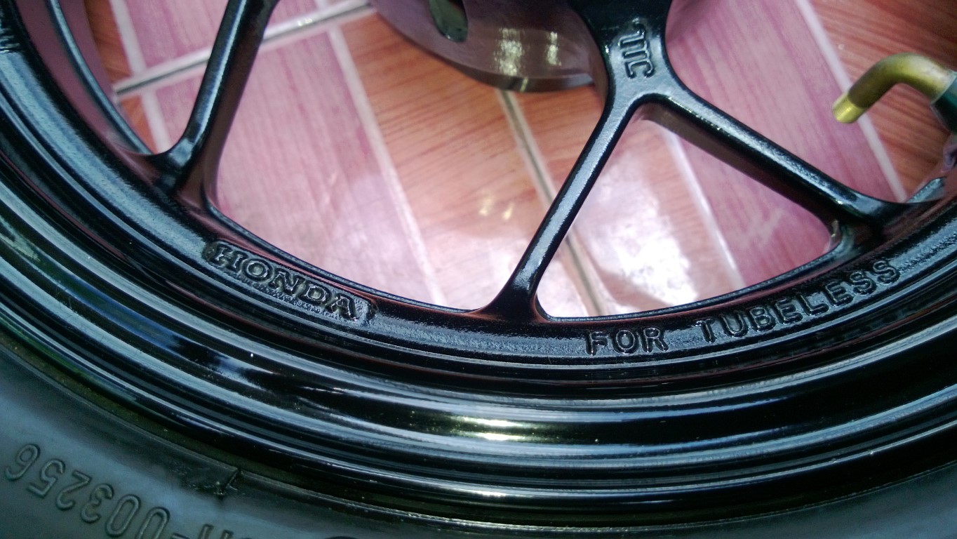 ล้อแม็กพร้อมยาง Honda Msx 125 แท้