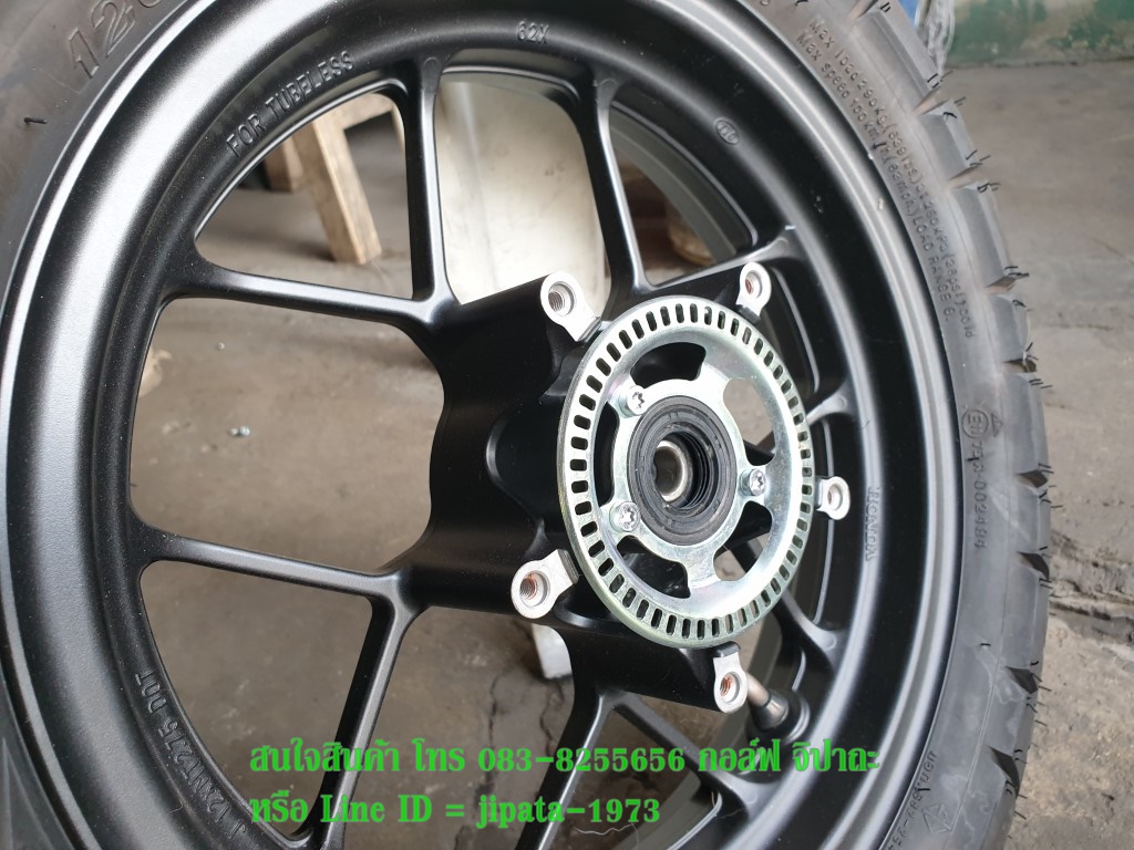 (Monkey) ชุดวงล้อแม็กพร้อมยาง Honda Monkey 125 i แท้ (สินค้ามือสอง สภาพ 95%)