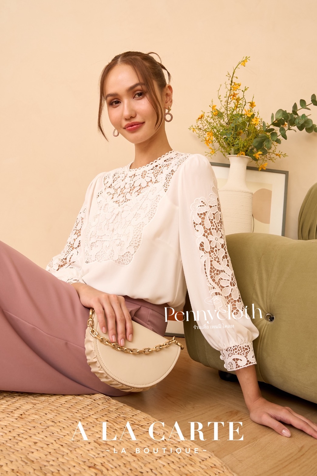 69897 เสื้อ A La Carte เสื้อชีฟองแต่งลูกไม้เนื้อทอ ช่วงอก และแขน by PENNY CLOTH